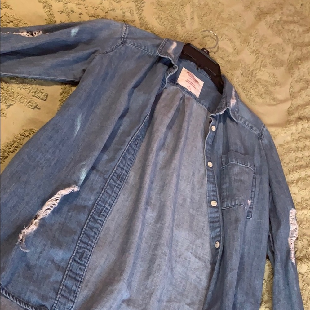 Jean jacket - Picture 2 of 3